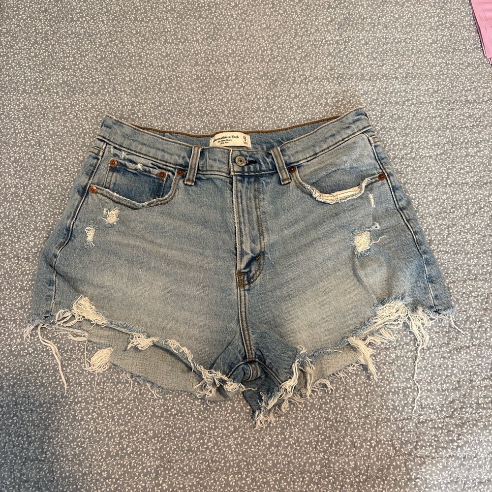 Abercrombie & Fitch Light Blue Distressed mid rise mom short curve love
